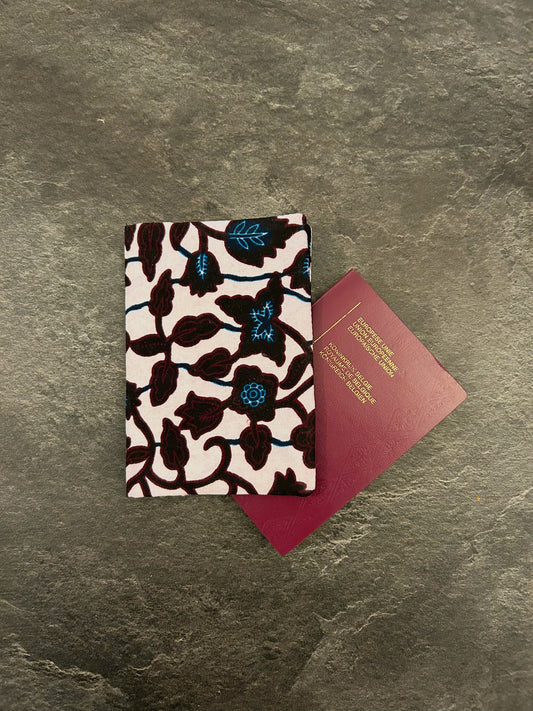 Passport holder - SYLVE