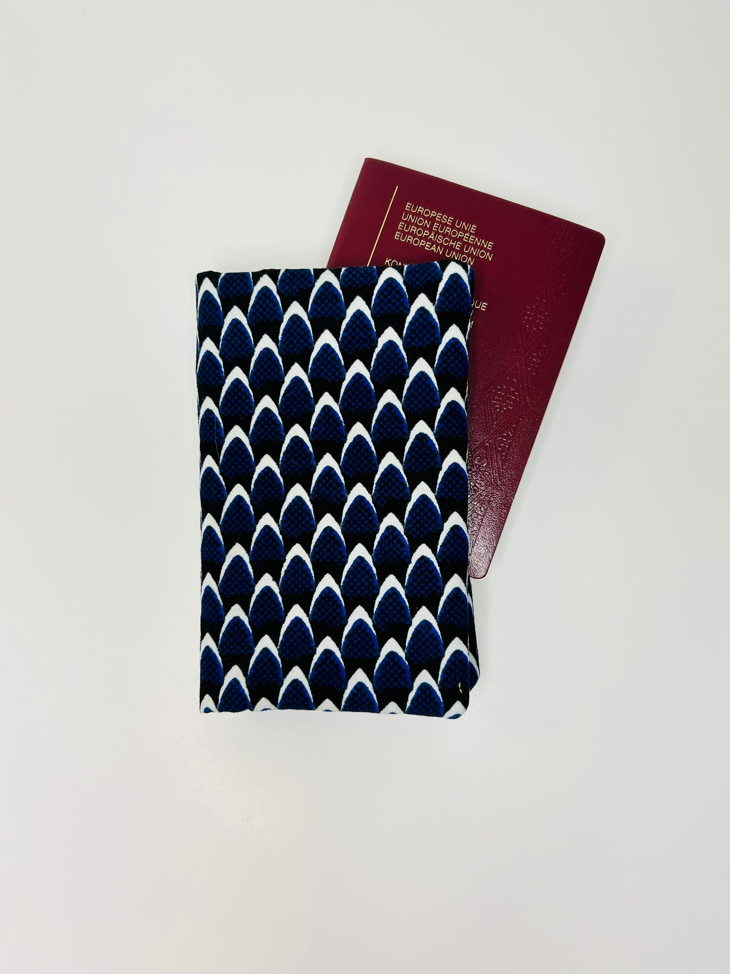 Passport holder - ÉCAILLES